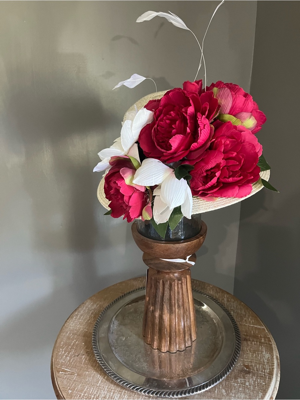 Elegant Pink and White Floral Hat Accent by